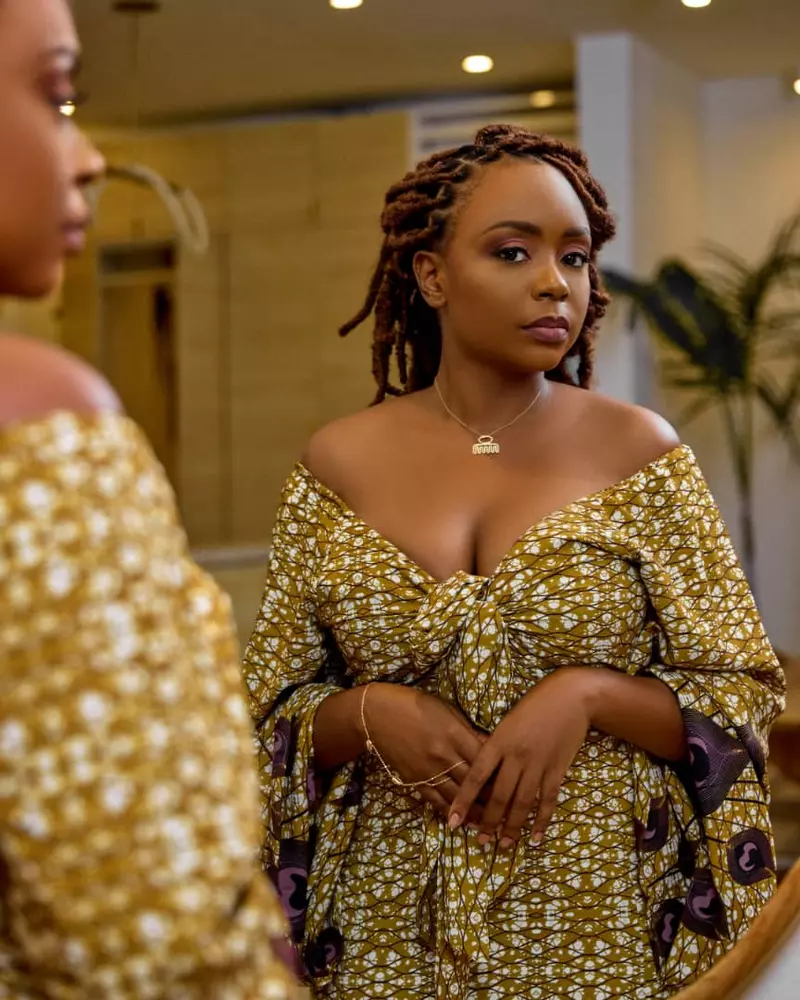 ROBE EDWINA PLUME D'OIE ā Image 2